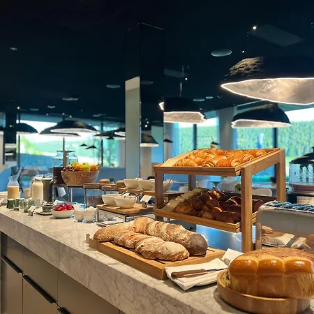 Des Horlogers Hotel 4*